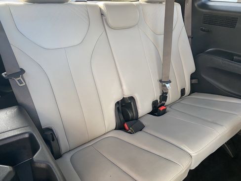 Used 2024 Hyundai Palisade SEL image 14