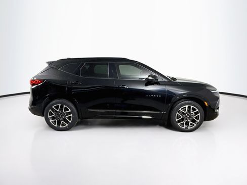 Used 2023 Chevrolet Blazer RS FWD image 2