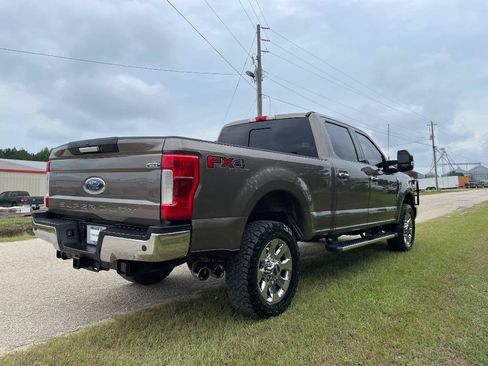 Used 2019 Ford F250 Lariat w/ Chrome Package AWD/4WD image 5