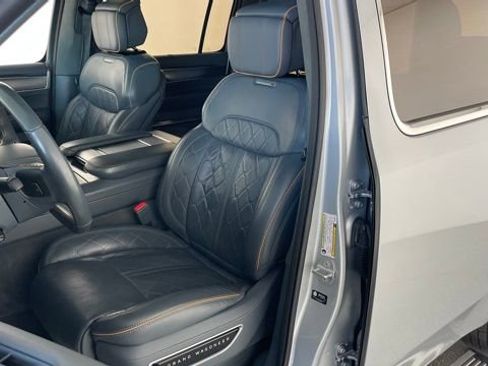 Used 2023 Jeep Grand Wagoneer Series III image 33