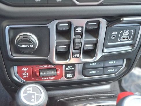 New 2026 Jeep Wrangler Unlimited Rubicon AWD/4WD image 26