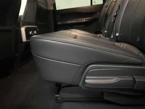 Used 2024 Ford Expedition XLT RWD image 52