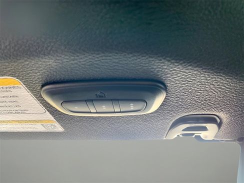 Used 2024 Jeep Wrangler Unlimited Rubicon image 38