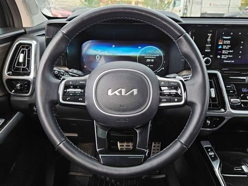 Used 2023 Kia Sorento SX Prestige image 20
