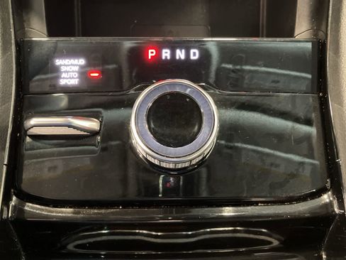 Used 2023 Jeep Grand Cherokee Limited w/ Luxury Tech Group II image 17