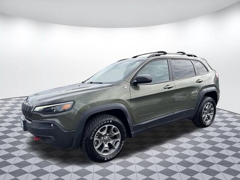 Used 2021 Jeep Cherokee Trailhawk w/ Technology Group AWD/4WD image 3