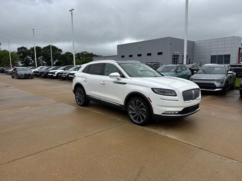 Used 2022 Lincoln Nautilus Reserve w/ Equipment Group 202A AWD/4WD image 11