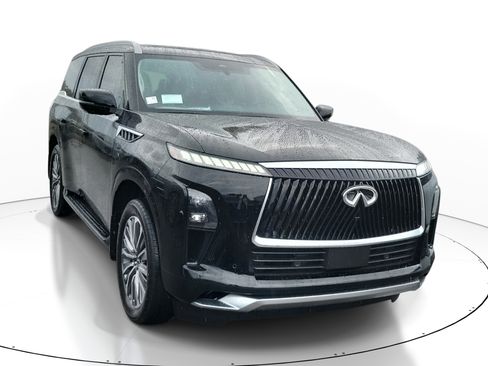 New 2026 INFINITI QX80 Luxe w/ Cargo Package image 2