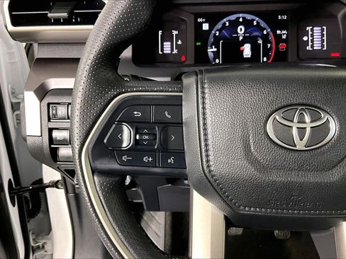 Used 2025 Toyota 4Runner SR5 image 21