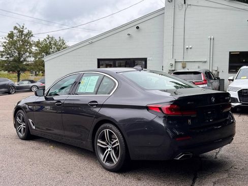 Used 2023 BMW 530i xDrive w/ Premium Package AWD/4WD image 4