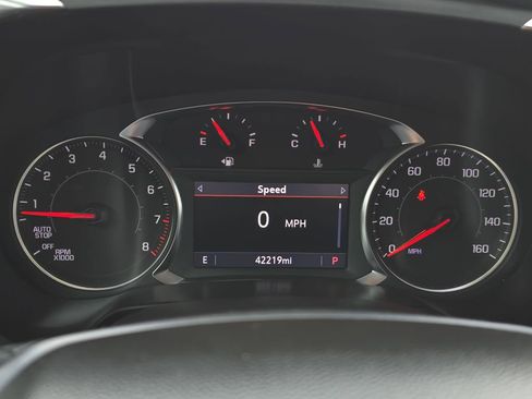Used 2023 Chevrolet Blazer LT FWD image 19