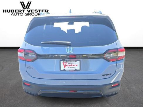 New 2026 Honda Pilot Sport image 7