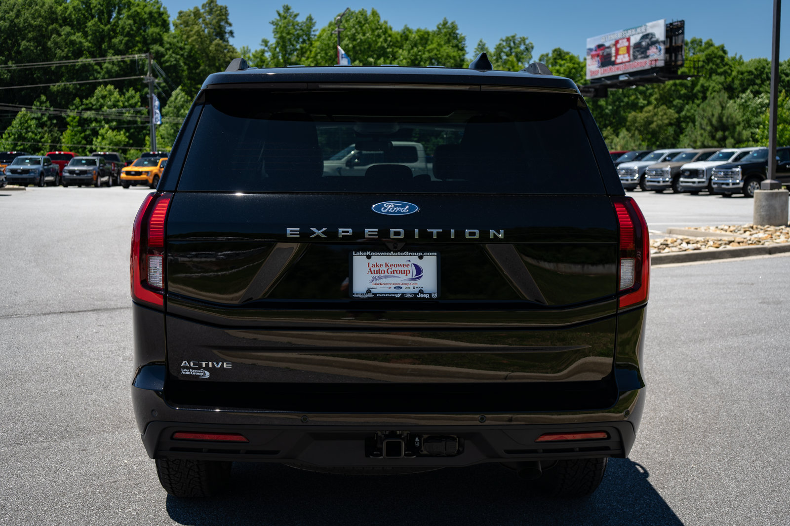 New 2026 Ford Expedition Active AWD/4WD image 8