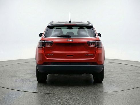 Used 2025 Jeep Compass Limited image 7