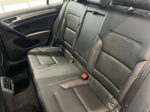 Used 2017 Volkswagen Golf Alltrack AWD/4WD image 25