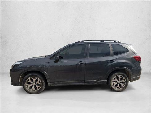 Used 2022 Subaru Forester Premium AWD/4WD image 8