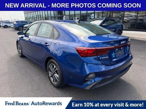 Used 2023 Kia Forte LXS w/ LXS Technology Package FWD image 5
