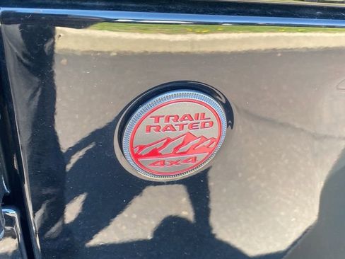 Used 2025 Jeep Wrangler Unlimited Rubicon image 21