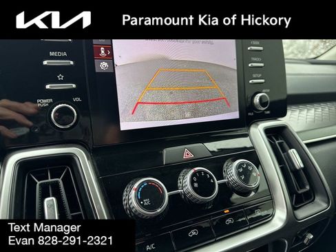Used 2023 Kia Sorento LX image 27