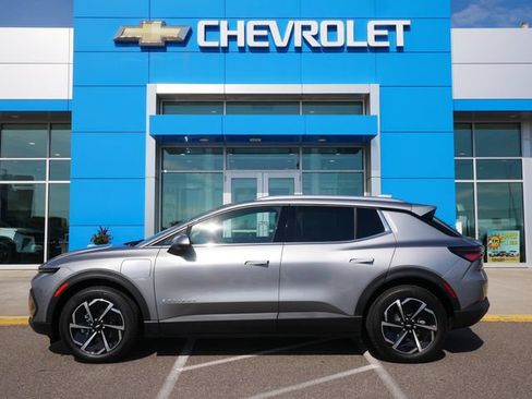 Used 2026 Chevrolet Equinox EV LT AWD/4WD image 4