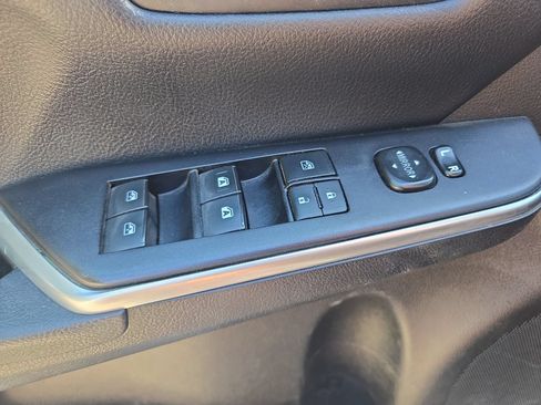 Used 2017 Toyota Camry LE FWD image 17