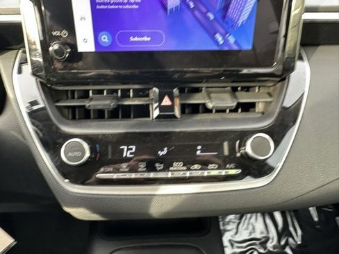 Used 2024 Toyota Corolla LE image 33