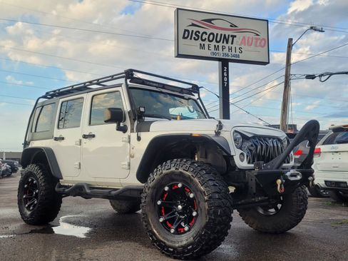 Used 2016 Jeep Wrangler Unlimited Sport w/ Connectivity Group image 12