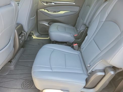 Used 2022 Buick Enclave Essence w/ Experience Buick Package FWD image 15