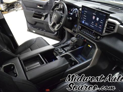 Used 2024 Toyota Tundra Limited image 37