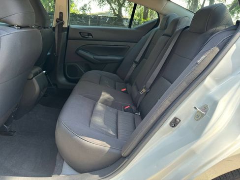Used 2025 Nissan Altima 2.5 SV FWD image 25