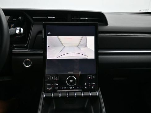 Certified 2026 GMC Terrain Elevation w/ Elevation Premium Package FWD image 18