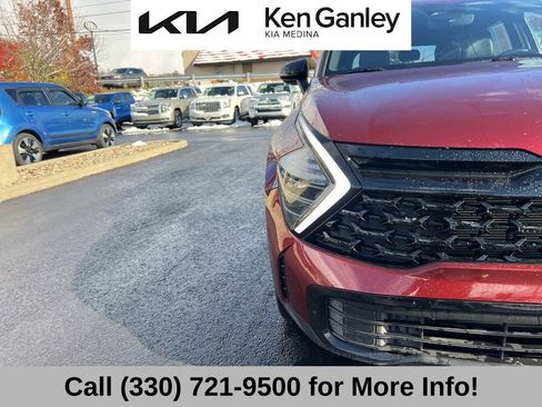 Certified 2025 Kia Sportage X-Line image 18