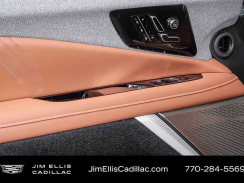 New 2026 Cadillac Optiq Luxury 2 RWD image 6