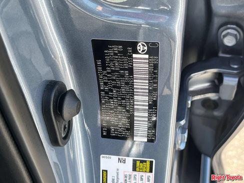 Certified 2026 Toyota Corolla SE w/ SE Package FWD image 33