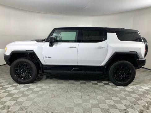 New 2026 GMC Hummer EV SUV image 4