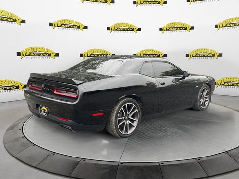 Used 2023 Dodge Challenger R/T image 5