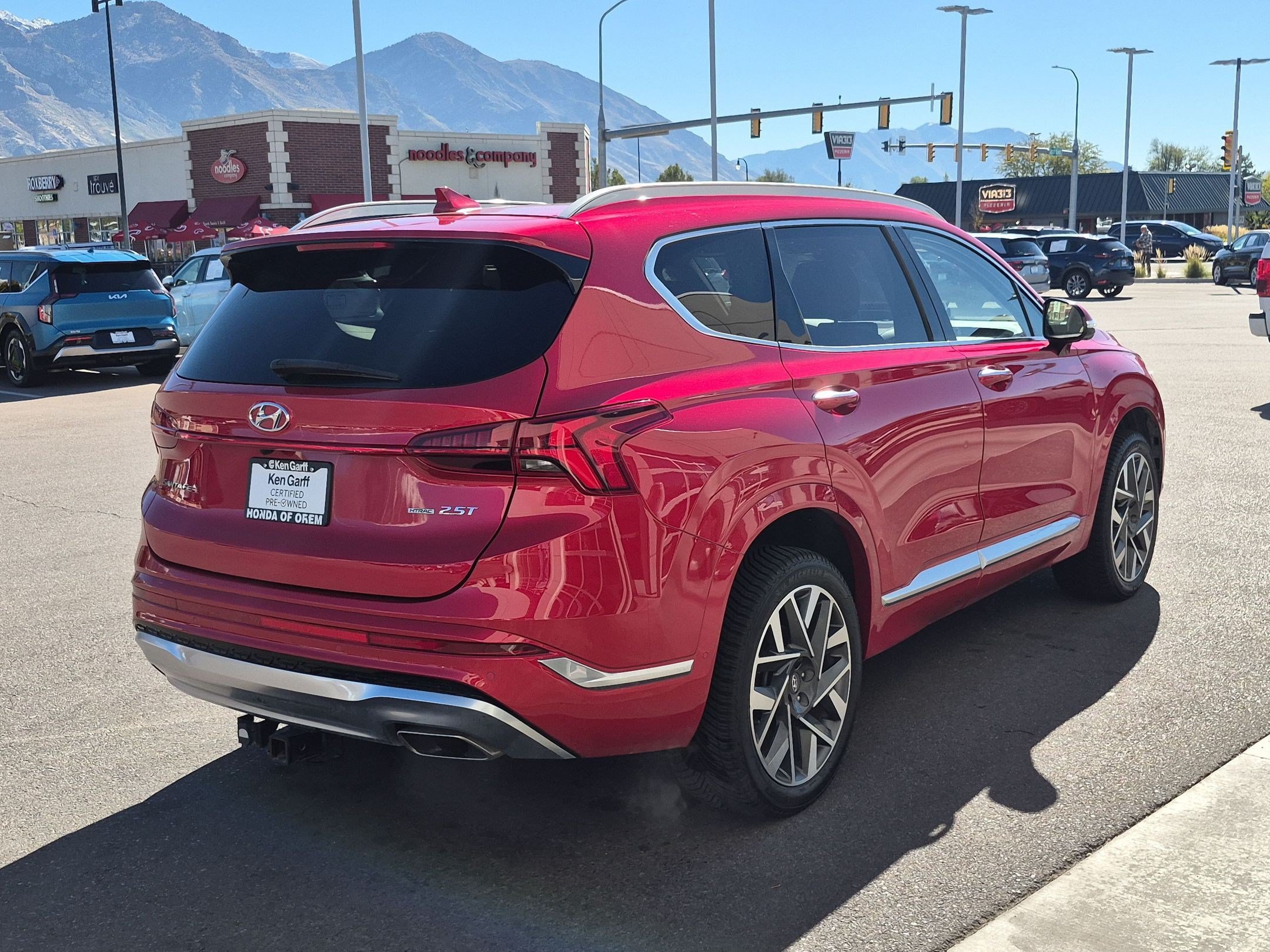 Used 2023 Hyundai Santa Fe Calligraphy AWD/4WD image 3