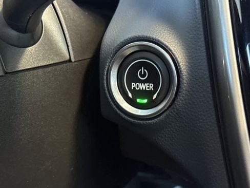 Used 2022 Chevrolet Bolt EUV Premier w/ Sun & Sound Package FWD image 25