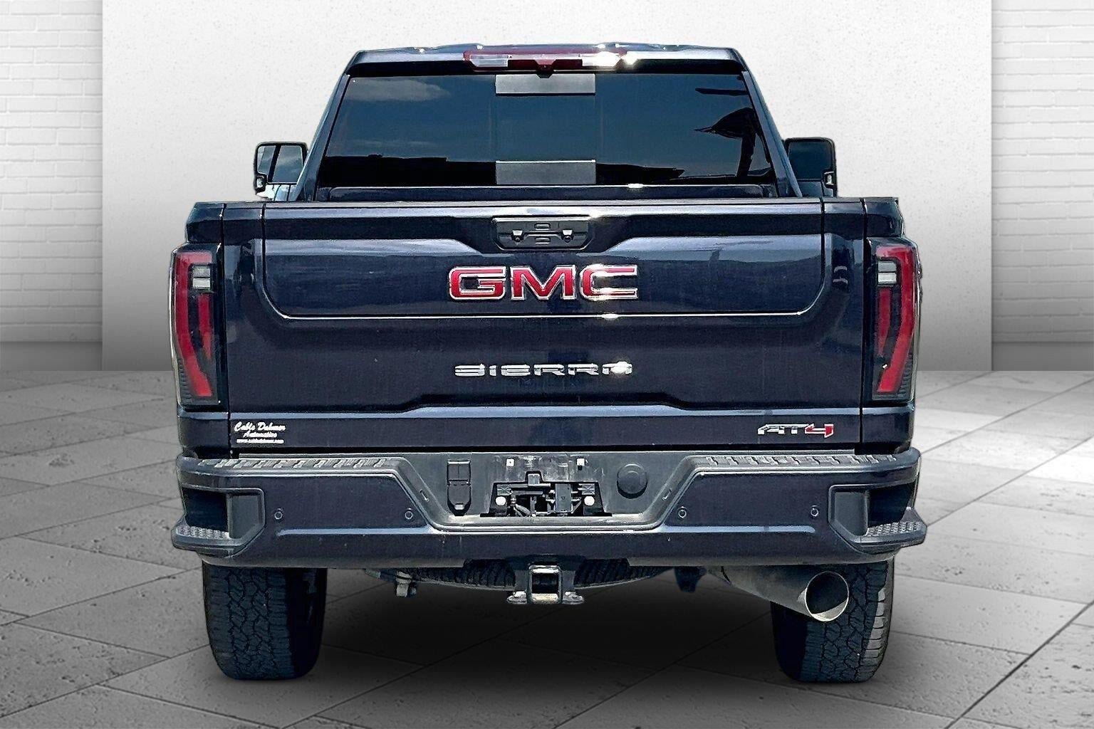 Used 2026 GMC Sierra 2500 AT4 AWD/4WD image 2