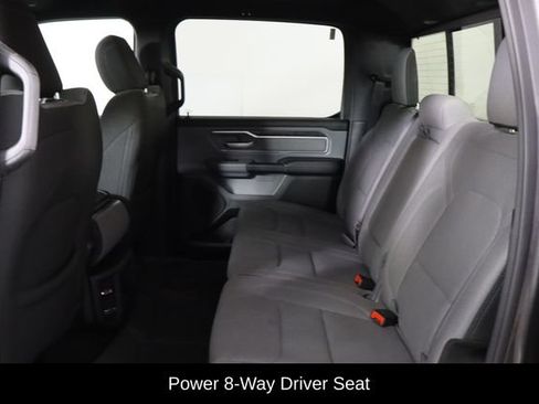 Used 2022 RAM 1500 Big Horn AWD/4WD image 14