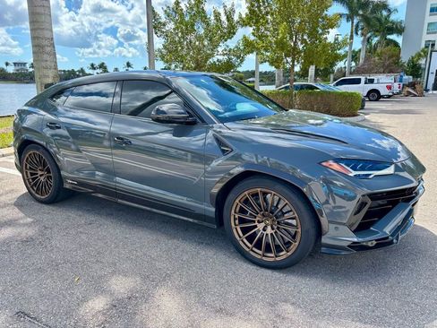 Used 2024 Lamborghini Urus Performante image 4