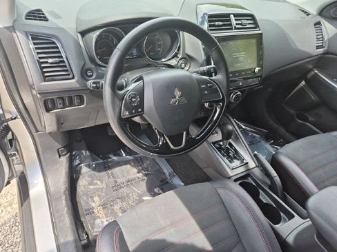 Used 2025 Mitsubishi Outlander Sport SE AWD/4WD image 15