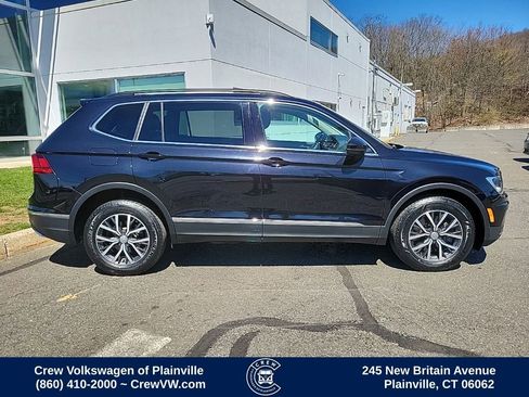 Used 2018 Volkswagen Tiguan SE w/ Panoramic Sunroof Package image 33