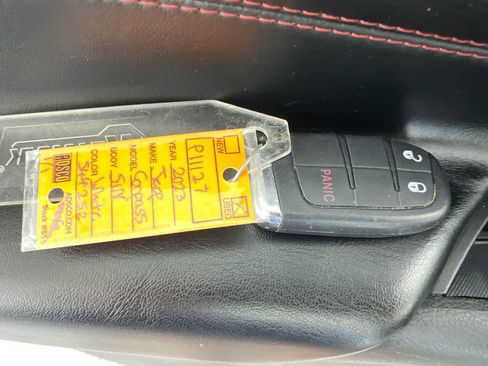 Used 2023 Jeep Compass Trailhawk image 29