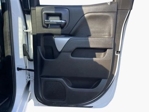 Used 2018 Chevrolet Silverado 1500 LT w/ All Star Edition image 18