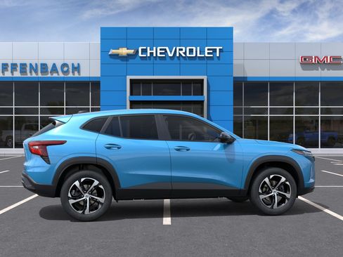 New 2026 Chevrolet Trax RS FWD image 5