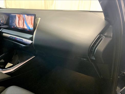 Used 2025 BMW X3 xDrive30i image 18