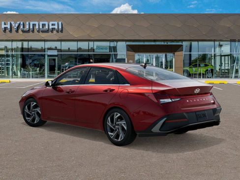 New 2025 Hyundai Elantra Limited w/ Cargo Package FWD image 5