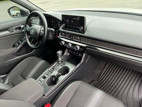 Used 2025 Honda Civic Sport image 38
