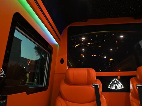 Used 2023 Mercedes-Benz Sprinter 3500 image 24